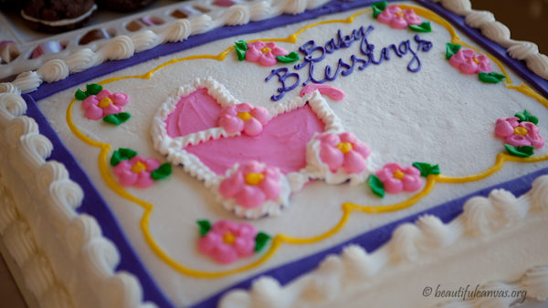 Baby shower cake